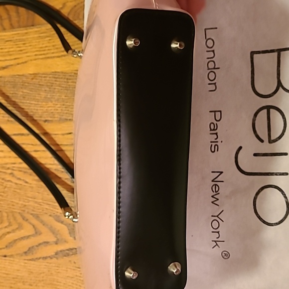 BEIJO Over The Moon Pink Pearlescent Purse - Picture 6 of 9